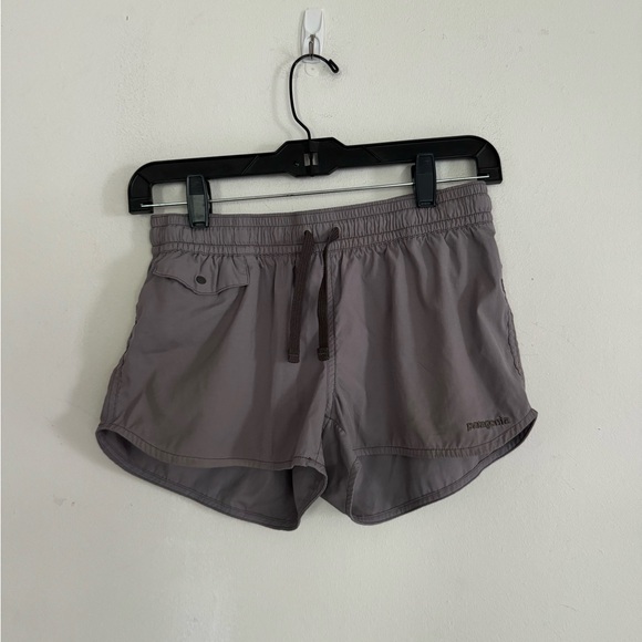 Patagonia Womens Gray Running Athletic Shorts, Size 2 - Picture 2 of 6